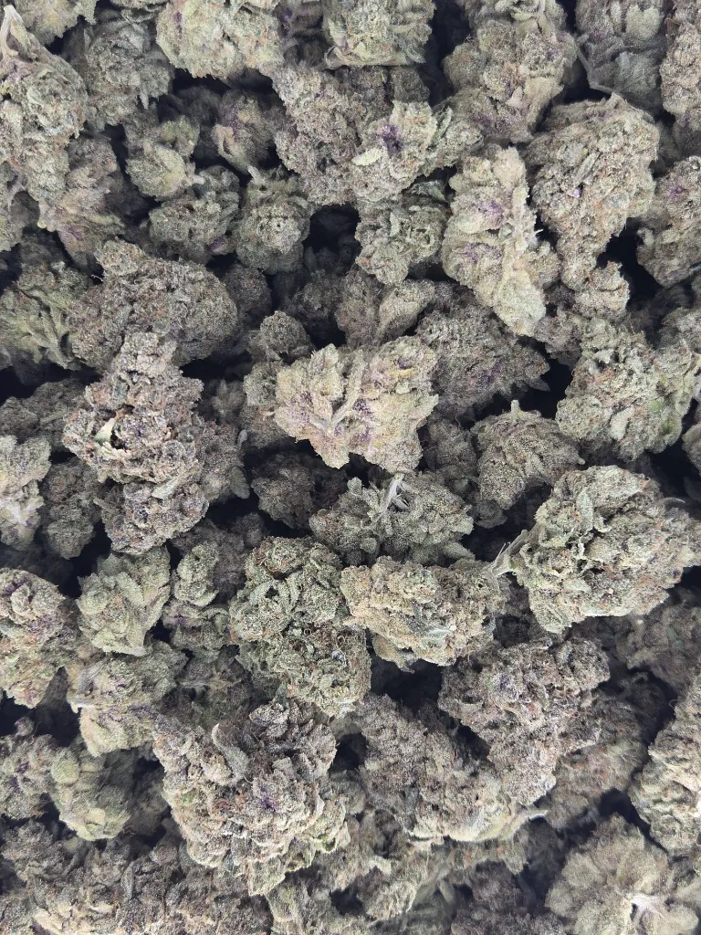 Strawberry cream 4.webp